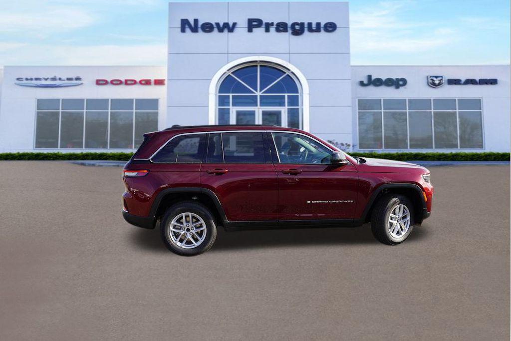 new 2025 Jeep Grand Cherokee car, priced at $38,662