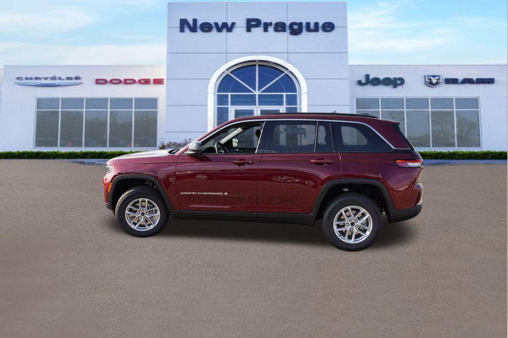 new 2025 Jeep Grand Cherokee car, priced at $38,662