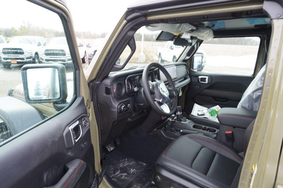 new 2025 Jeep Wrangler car, priced at $50,512