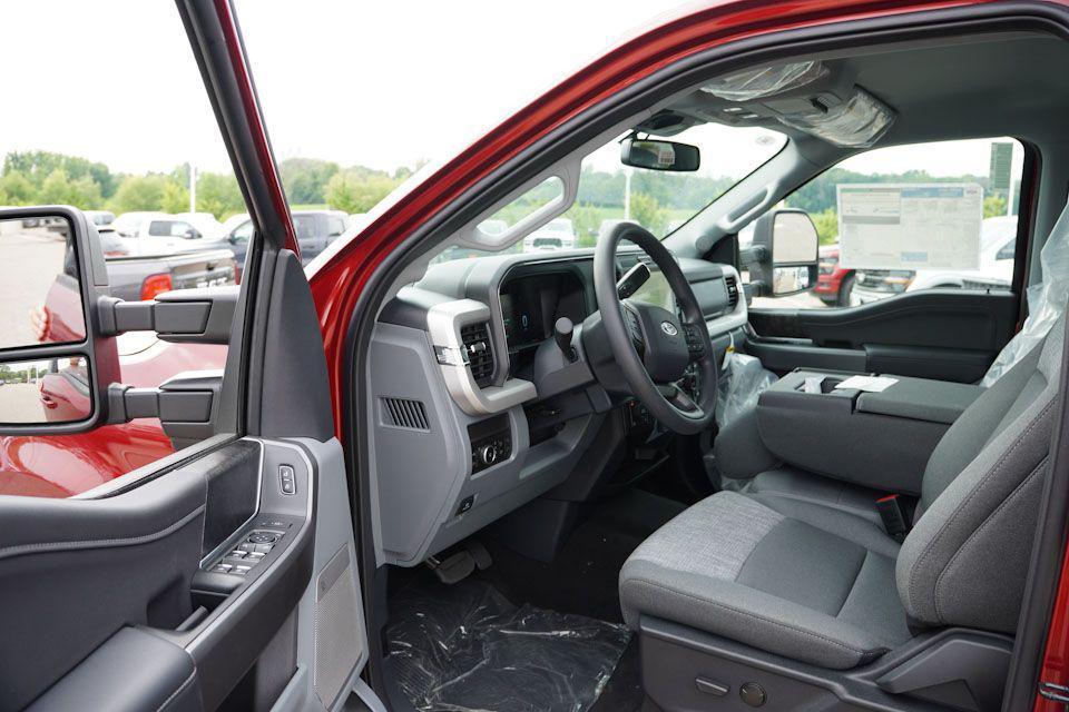 new 2025 Ford F-250 car, priced at $62,006