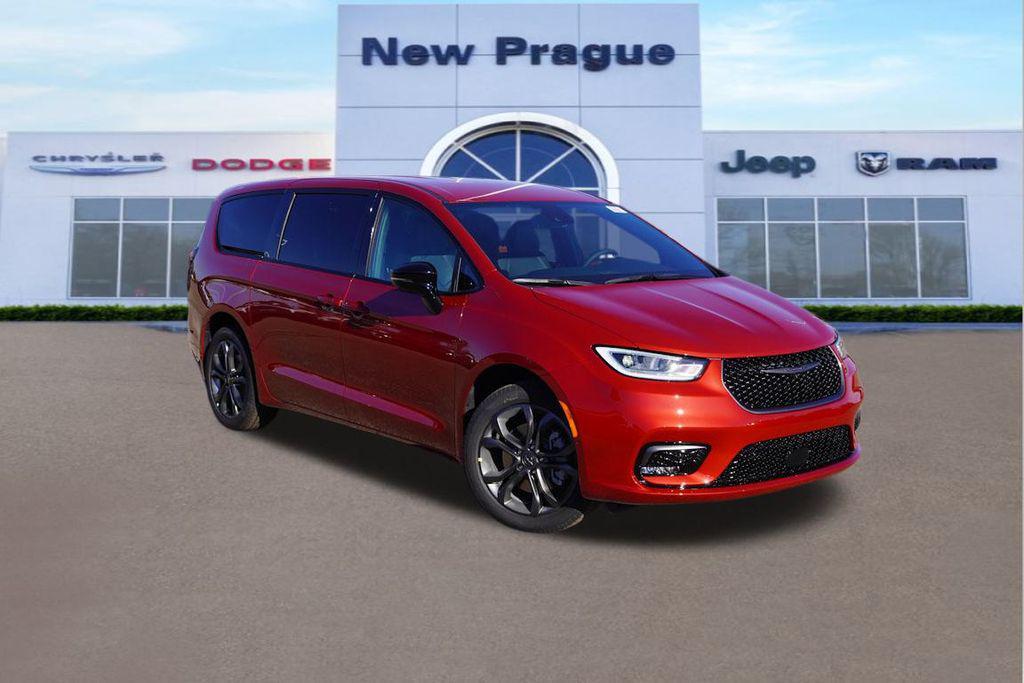 new 2026 Chrysler Pacifica car, priced at $45,300