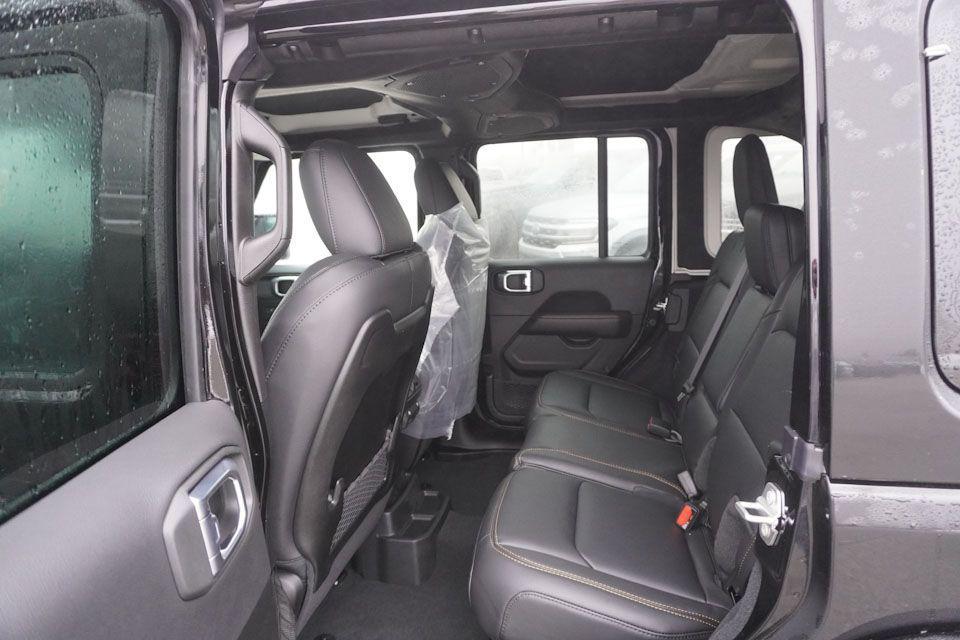 new 2025 Jeep Wrangler car, priced at $49,058