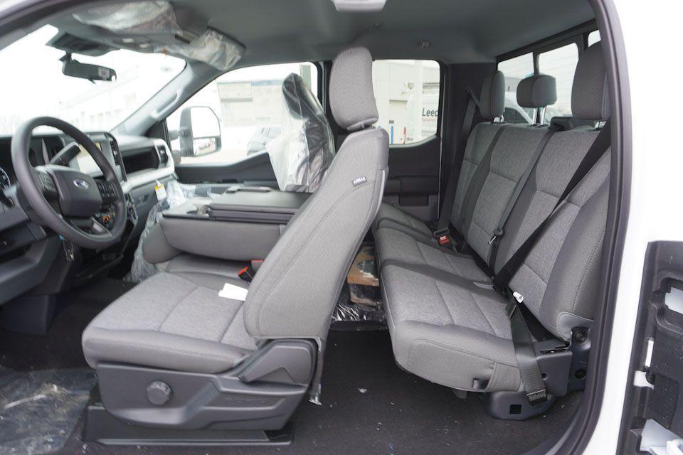 new 2025 Ford F-250 car, priced at $54,056