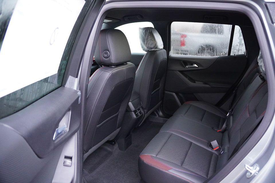 new 2026 Chevrolet Equinox car, priced at $34,740