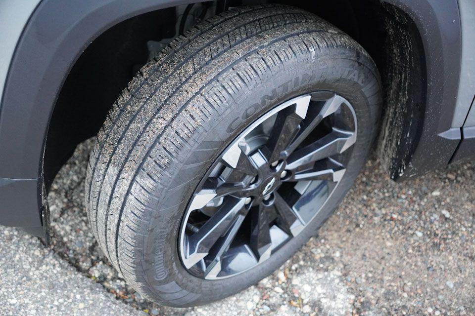 new 2026 Chevrolet Equinox car, priced at $34,740