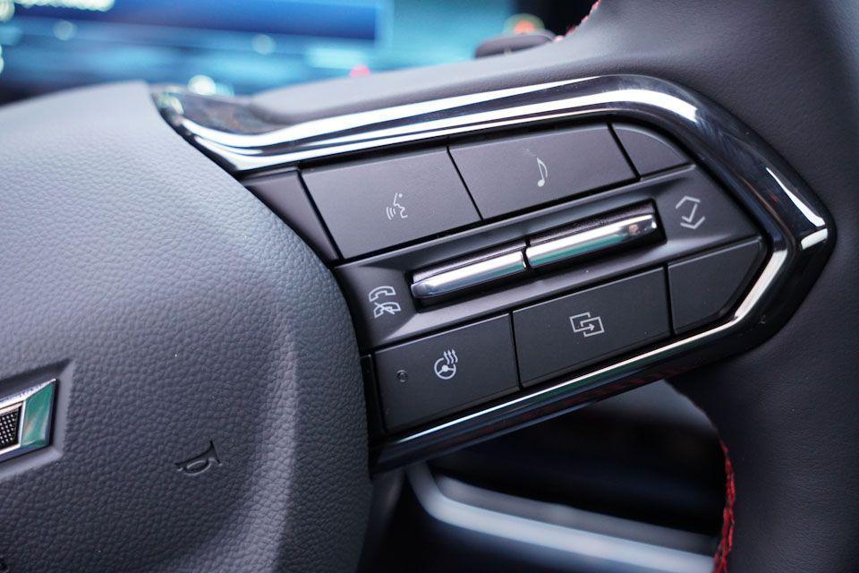 new 2026 Chevrolet Equinox car, priced at $34,740