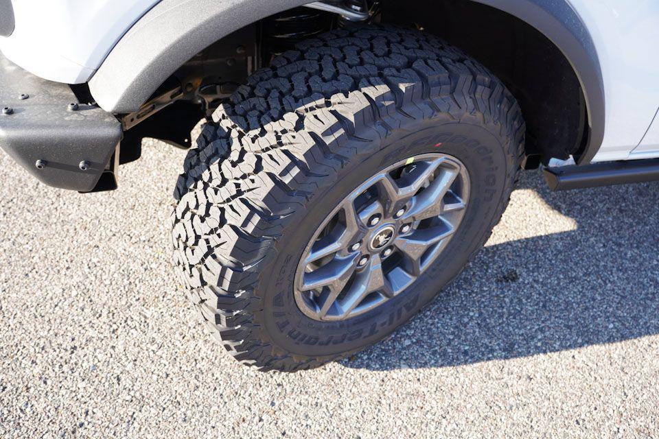 new 2025 Ford Bronco car, priced at $50,534