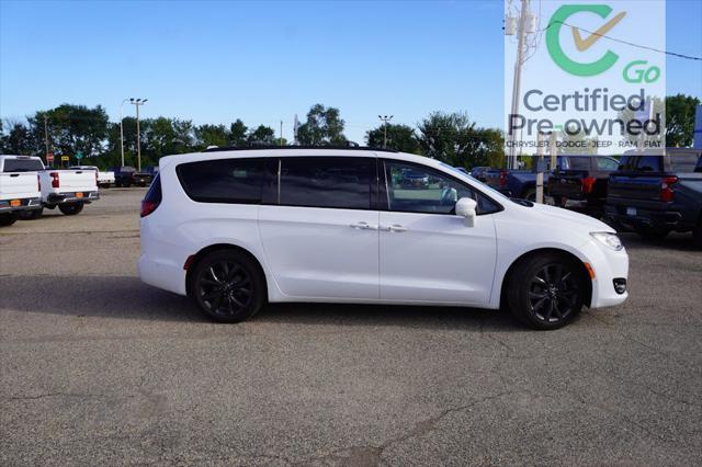 used 2020 Chrysler Pacifica car, priced at $20,423