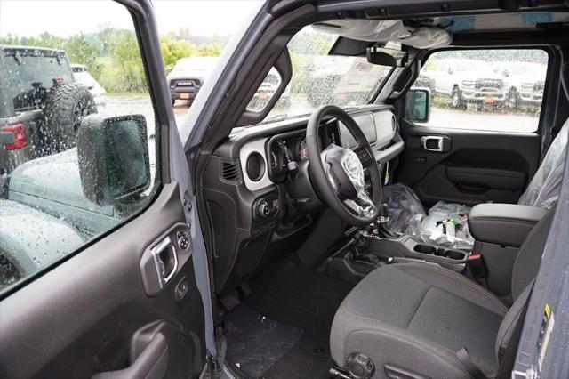 new 2025 Jeep Gladiator car, priced at $51,129