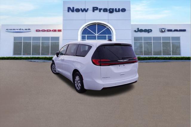 new 2025 Chrysler Pacifica car, priced at $37,523