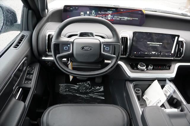new 2025 Ford Expedition car, priced at $79,980