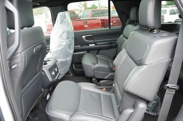new 2025 Ford Expedition car, priced at $79,980