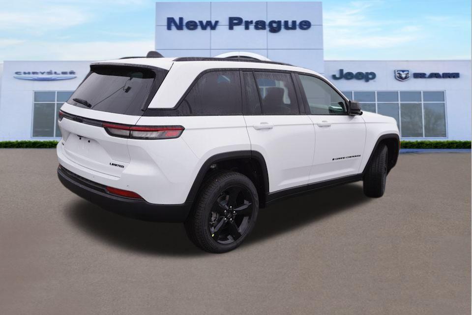 new 2025 Jeep Grand Cherokee car, priced at $40,252