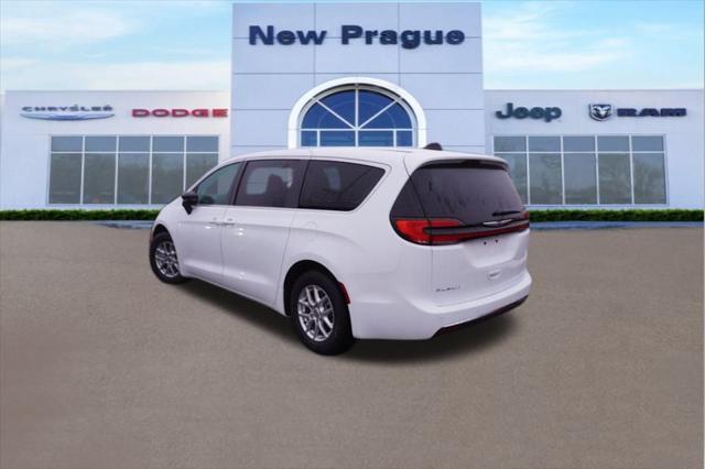 new 2025 Chrysler Pacifica car, priced at $37,523