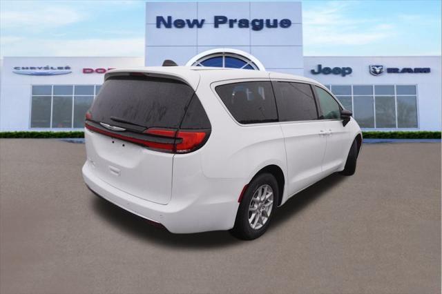 new 2025 Chrysler Pacifica car, priced at $37,523