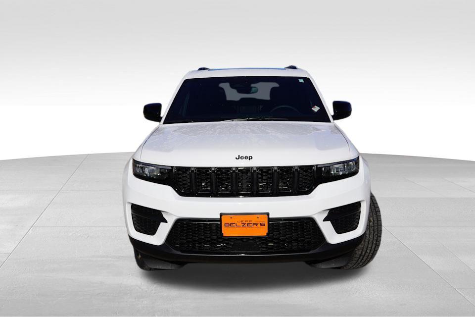 used 2023 Jeep Grand Cherokee car, priced at $31,298