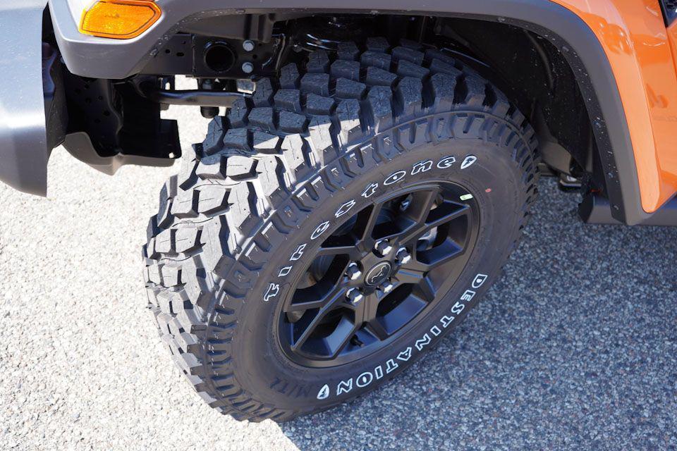 new 2025 Jeep Gladiator car, priced at $47,135