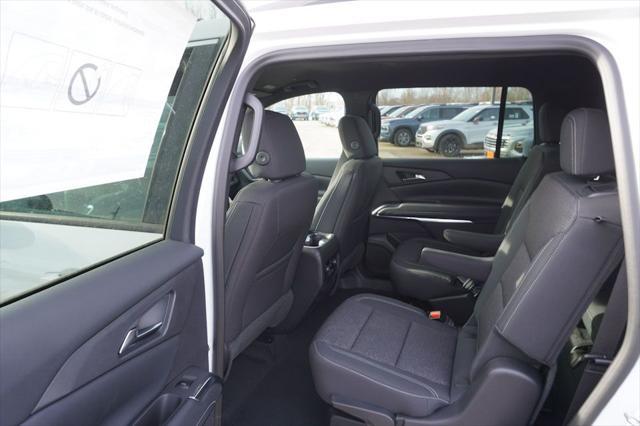 new 2025 Chevrolet Traverse car, priced at $42,588