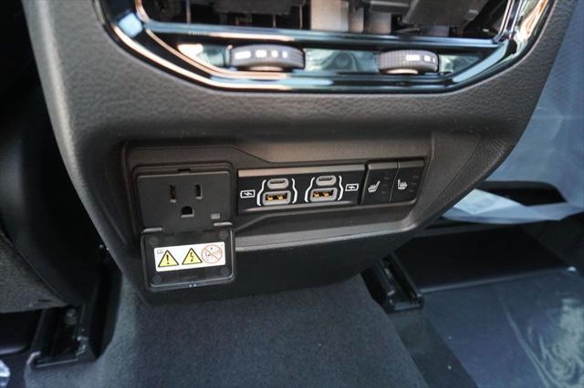 new 2025 Jeep Grand Cherokee car, priced at $47,382