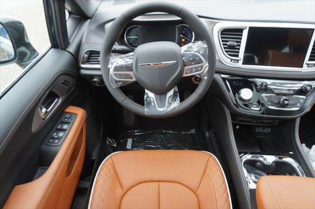 new 2025 Chrysler Pacifica car, priced at $43,400