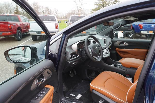 new 2025 Chrysler Pacifica car, priced at $43,400