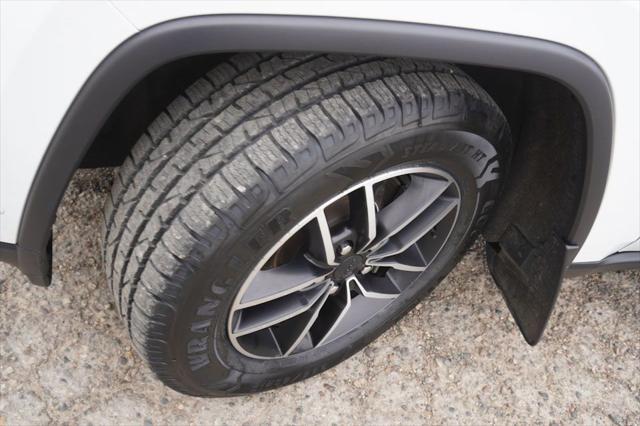 used 2019 Jeep Grand Cherokee car, priced at $27,843