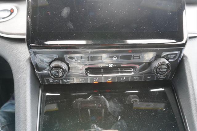 new 2025 Jeep Grand Cherokee L car, priced at $43,931