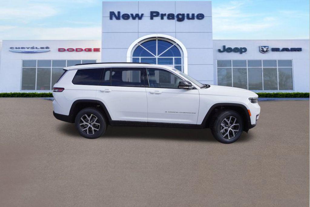new 2025 Jeep Grand Cherokee L car, priced at $43,131