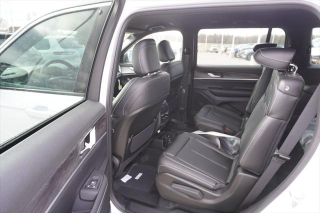 new 2025 Jeep Grand Cherokee L car, priced at $43,931
