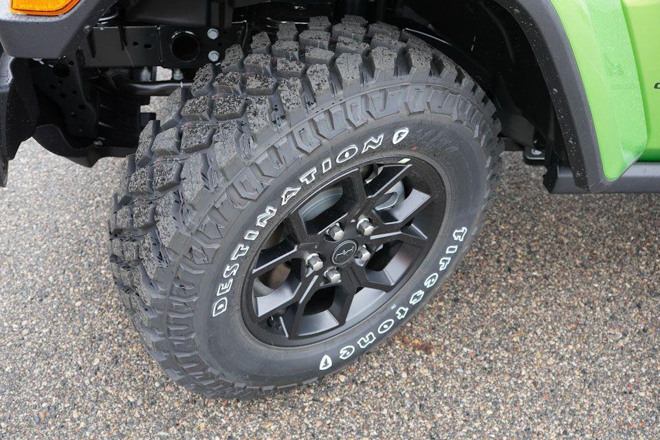 new 2025 Jeep Gladiator car, priced at $44,874