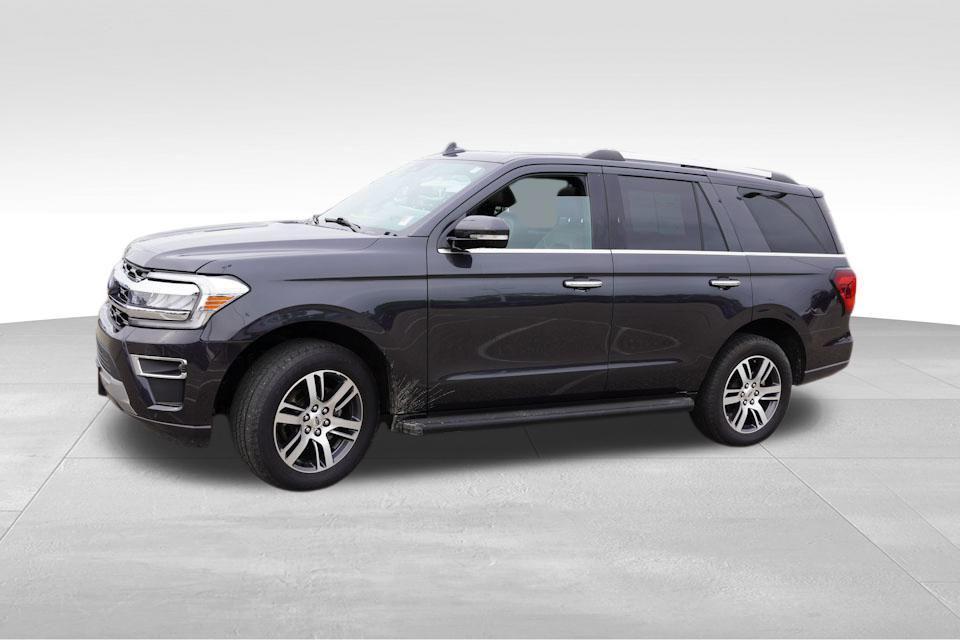 used 2024 Ford Expedition car, priced at $56,759