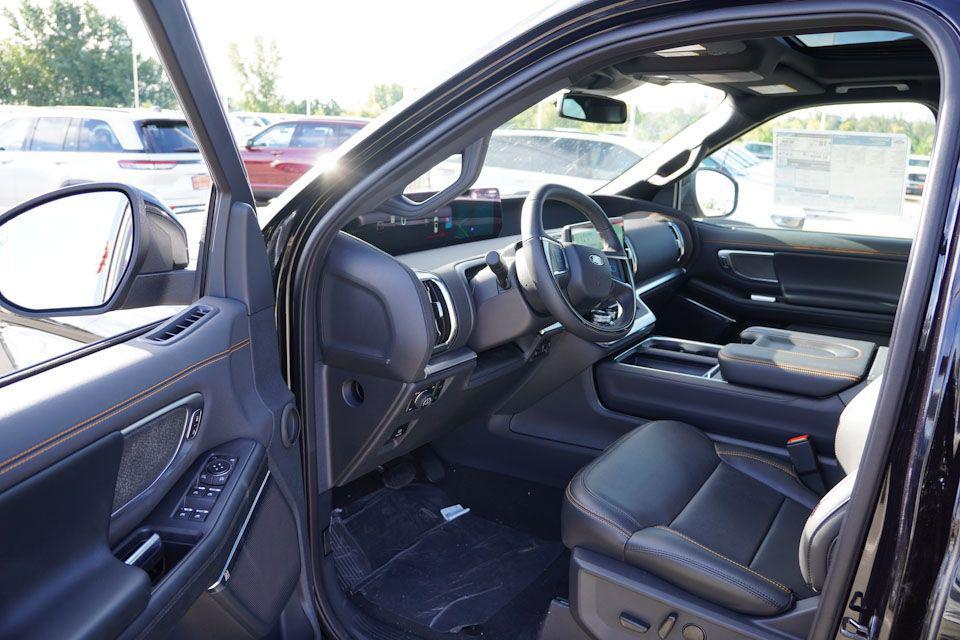 new 2025 Ford Expedition car, priced at $76,773