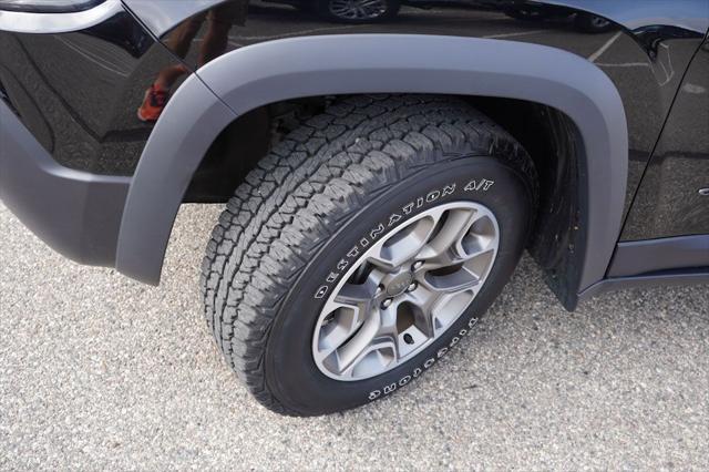 used 2022 Jeep Cherokee car, priced at $29,958