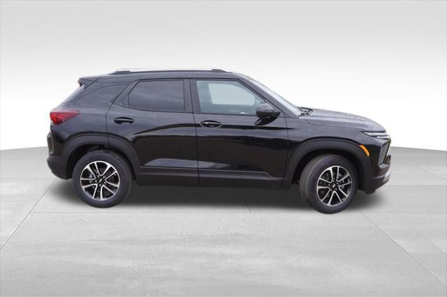 new 2025 Chevrolet TrailBlazer car, priced at $26,580