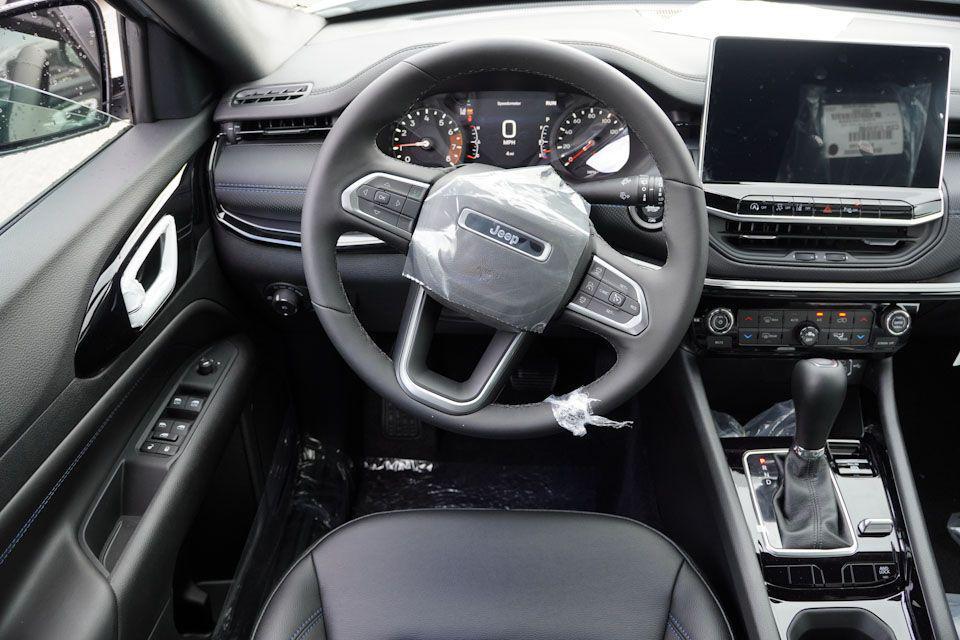 new 2025 Jeep Compass car, priced at $33,593