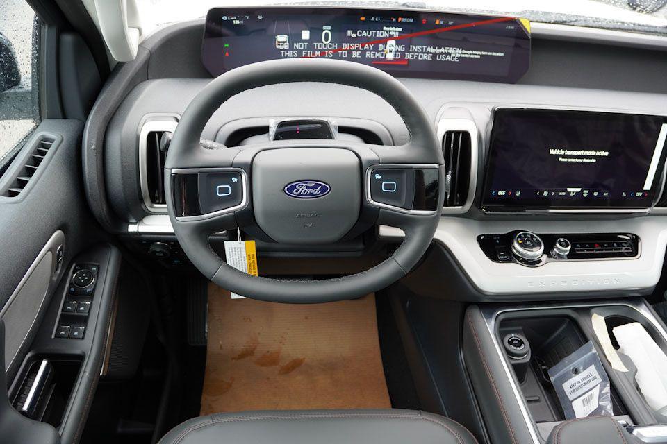 new 2025 Ford Expedition car, priced at $69,579