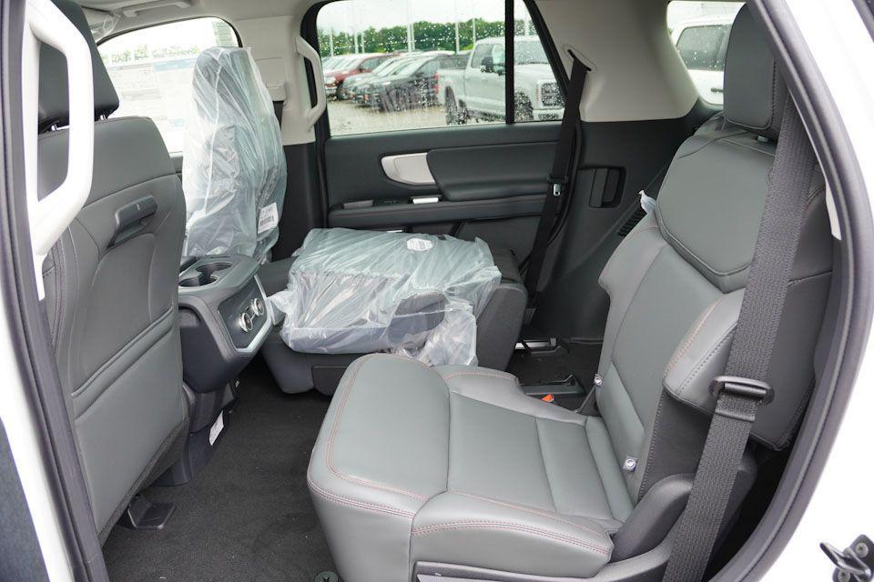 new 2025 Ford Expedition car, priced at $69,579