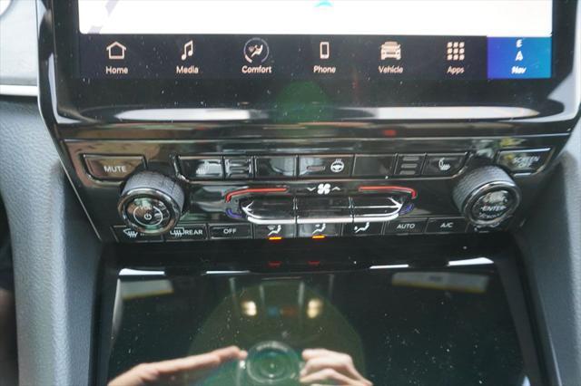 new 2025 Jeep Grand Cherokee L car, priced at $46,220
