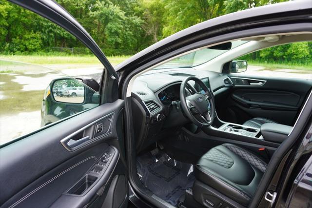 used 2024 Ford Edge car, priced at $28,103