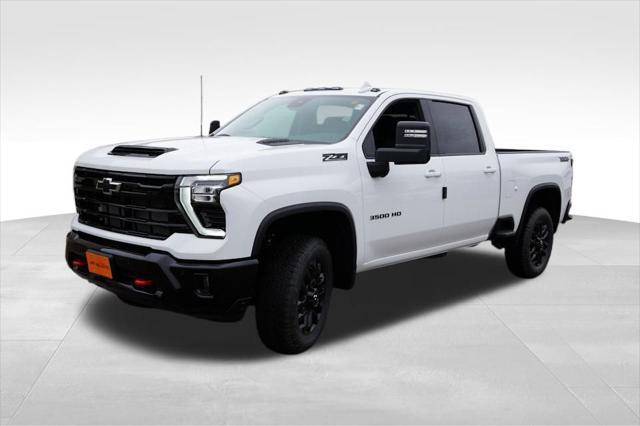 new 2025 Chevrolet Silverado 3500 car, priced at $82,215