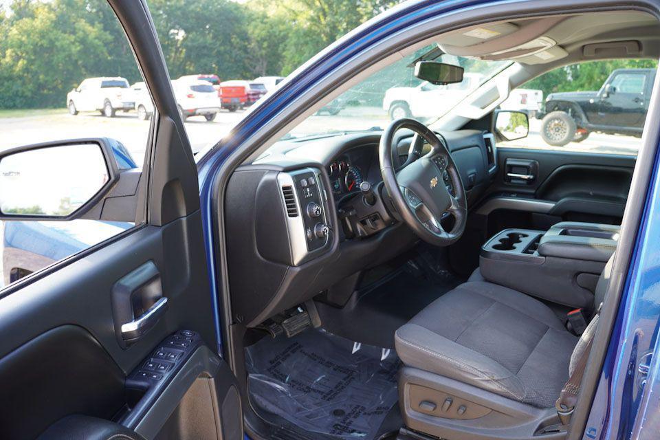 used 2015 Chevrolet Silverado 1500 car, priced at $22,527