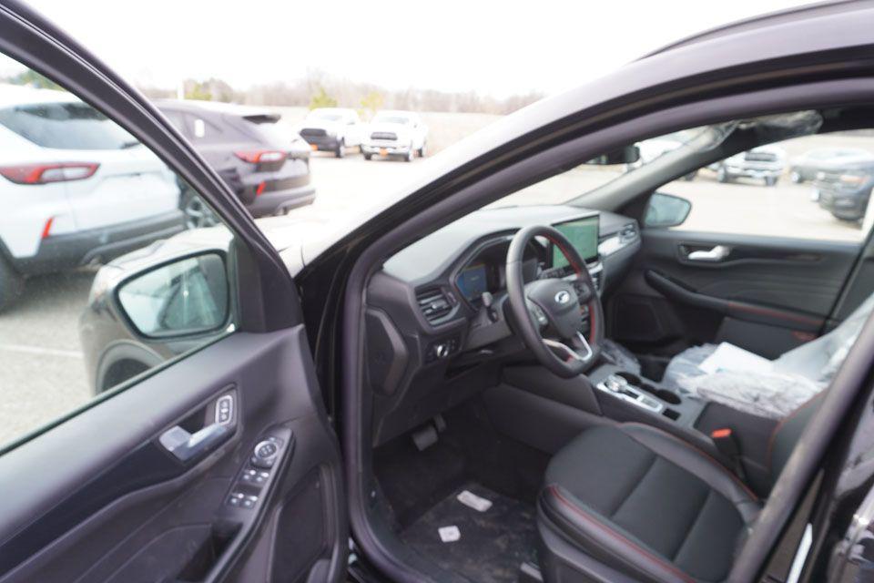 new 2025 Ford Escape car, priced at $27,429