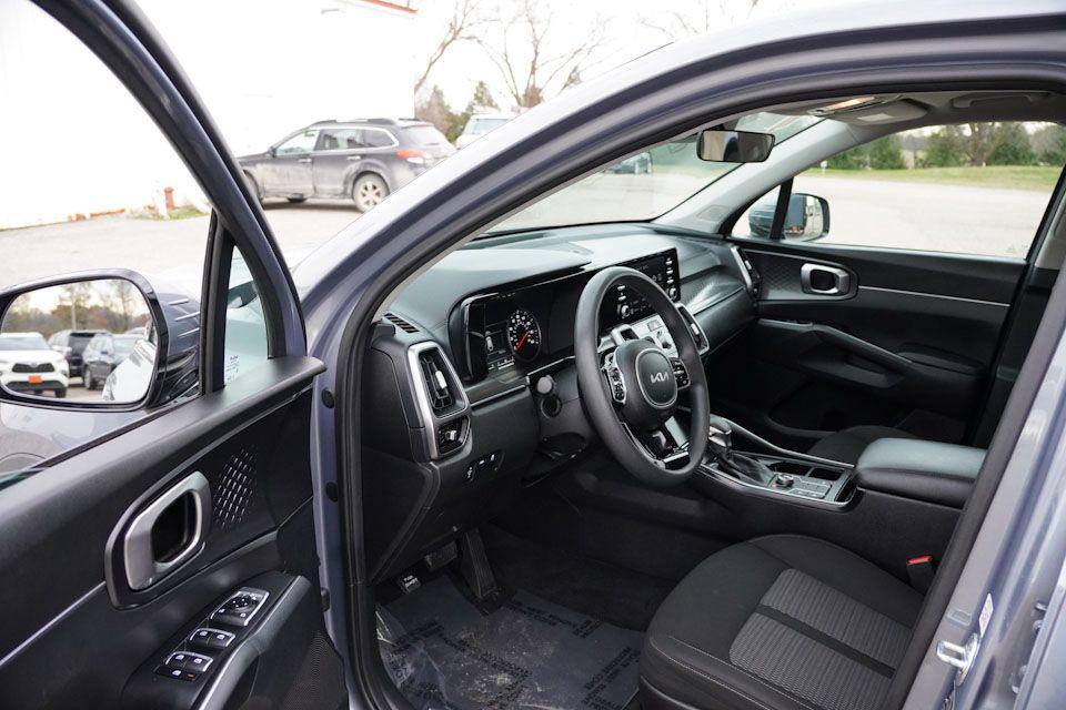 used 2022 Kia Sorento car, priced at $19,491