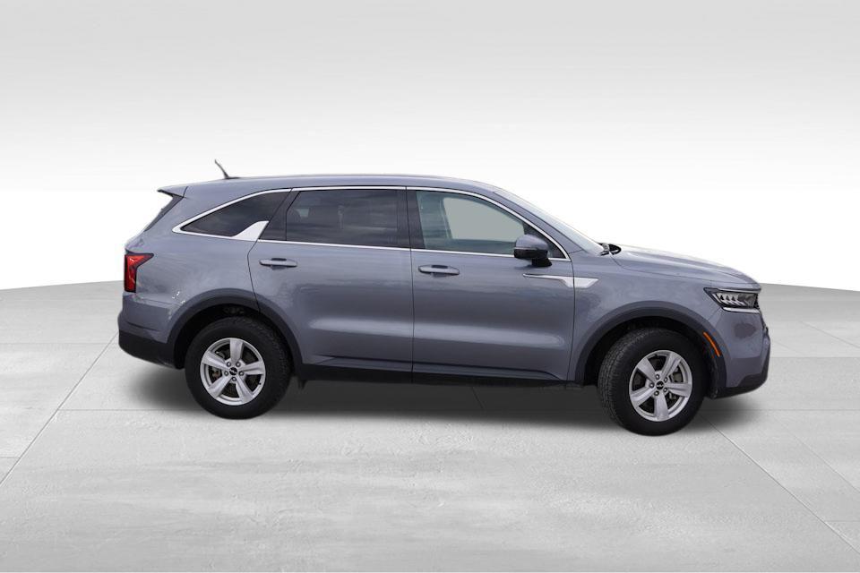 used 2022 Kia Sorento car, priced at $19,491