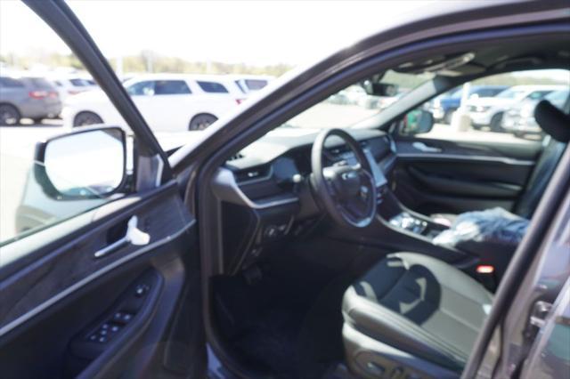 new 2025 Jeep Grand Cherokee L car, priced at $44,249