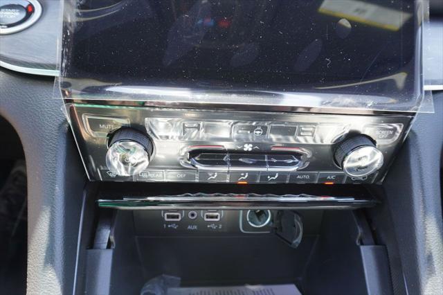 new 2025 Jeep Grand Cherokee L car, priced at $44,249