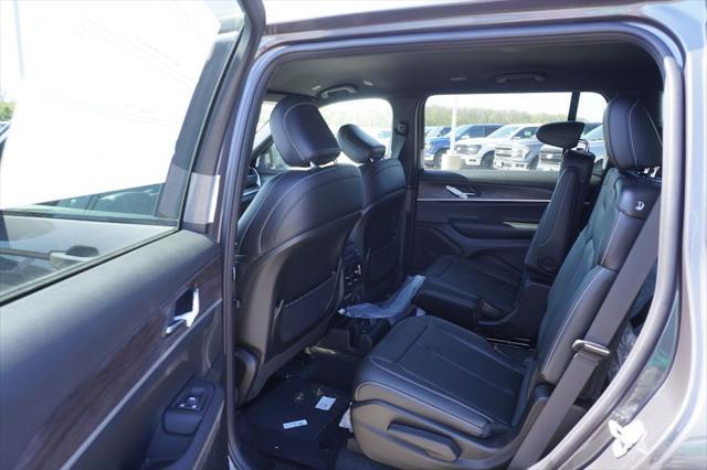 new 2025 Jeep Grand Cherokee L car, priced at $44,249