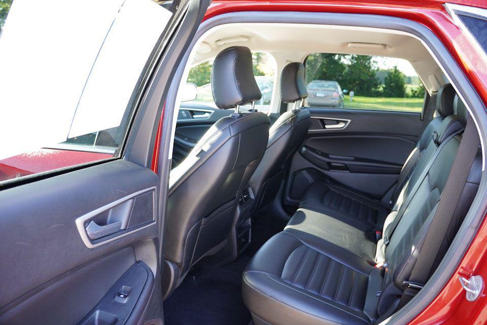 used 2023 Ford Edge car, priced at $21,087