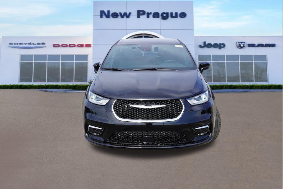 new 2025 Chrysler Pacifica car, priced at $42,753