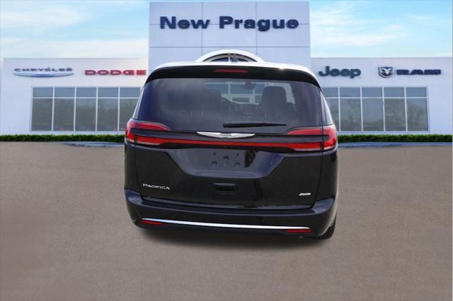 new 2025 Chrysler Pacifica car, priced at $42,872